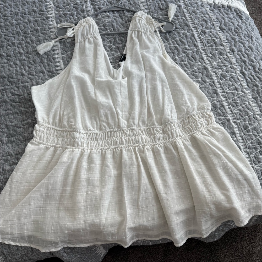 Torrid White Textured Sleeveless Blouse